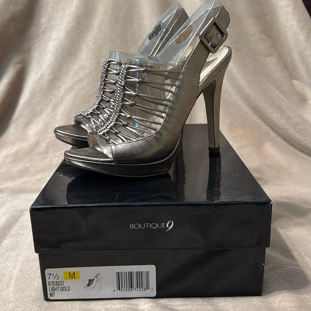 Nine West heel